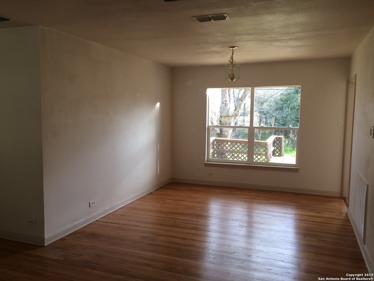1204 WILTSHIRE AVE – photo 2