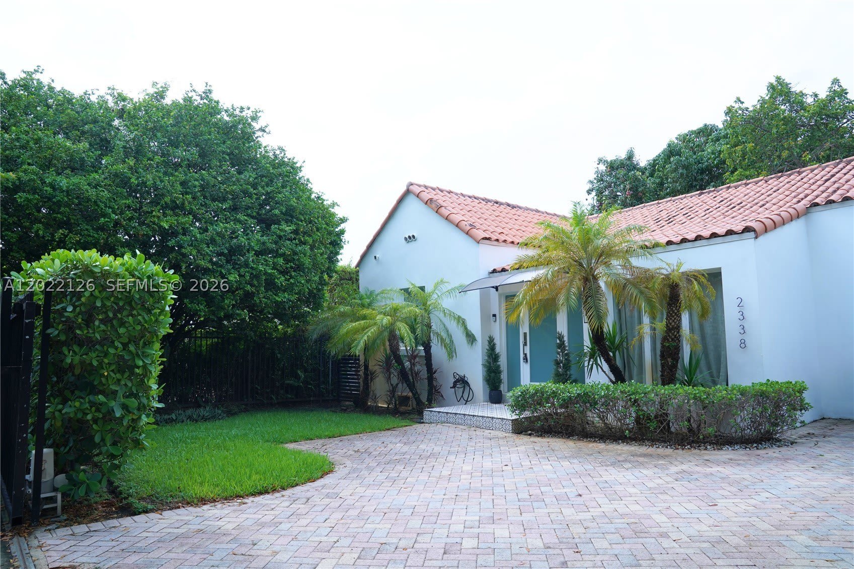 2338 SW 11th St – photo 1