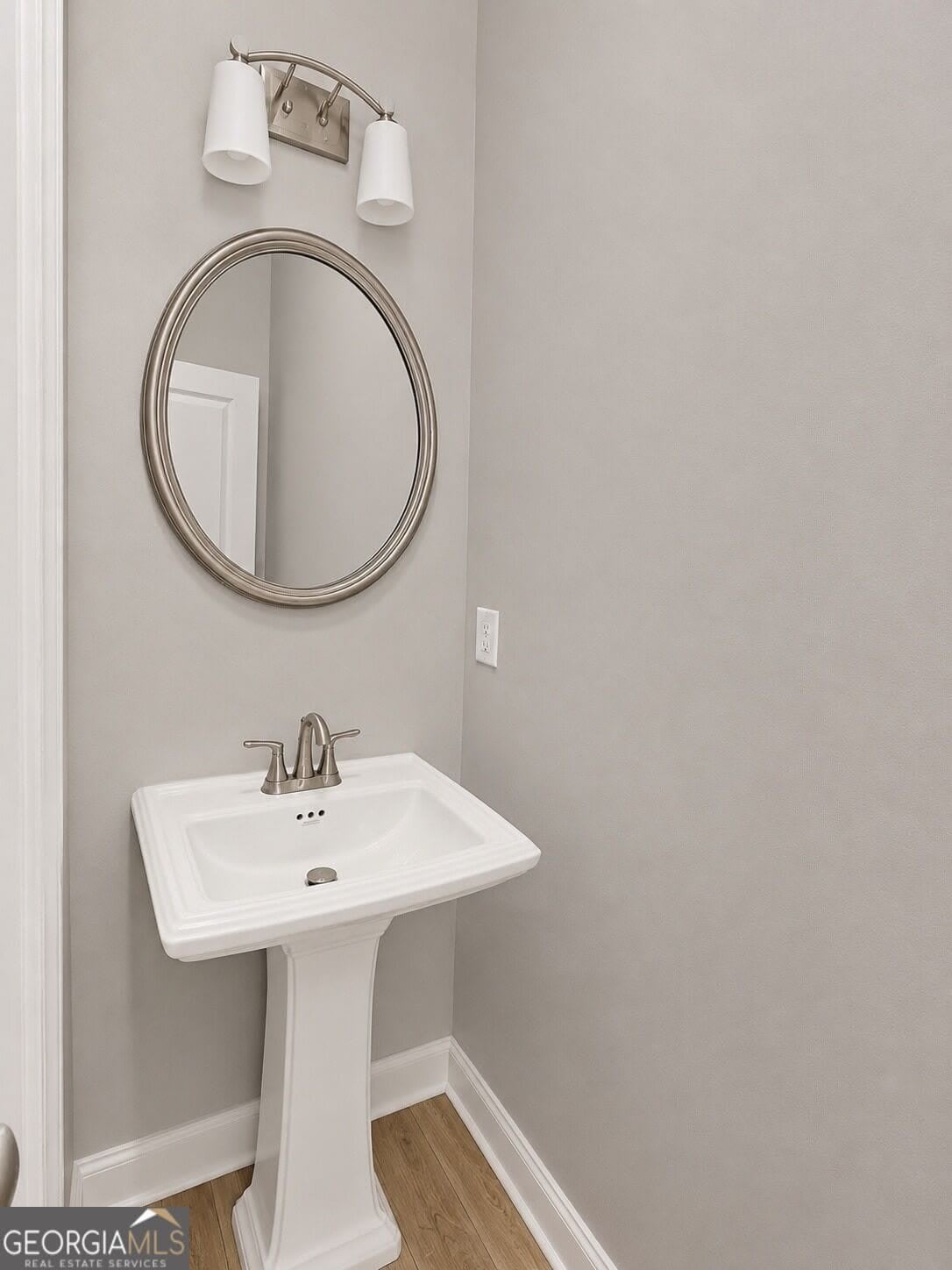 213 Beau Street – photo 5