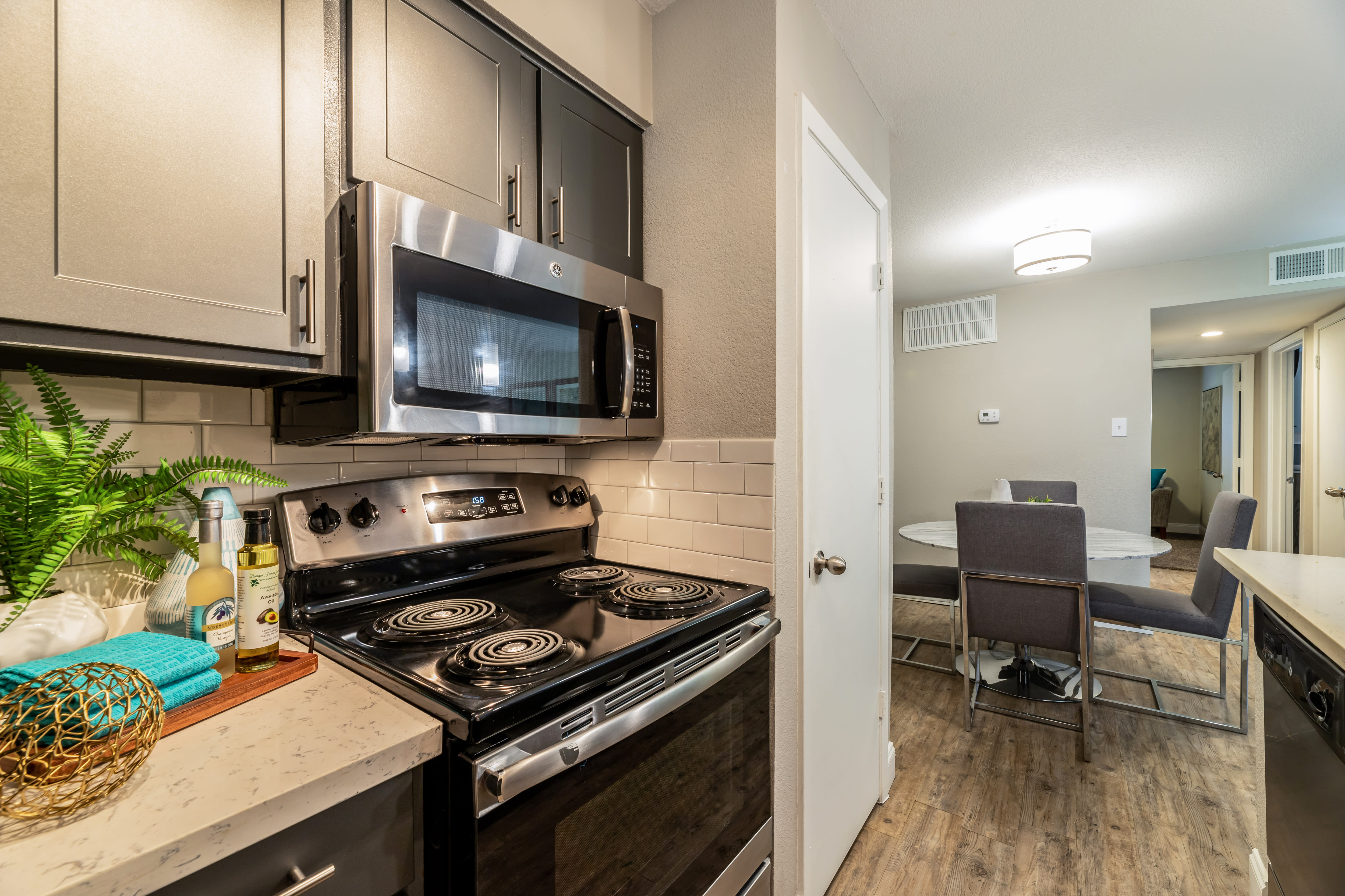 Flintridge Apartments – photo 5