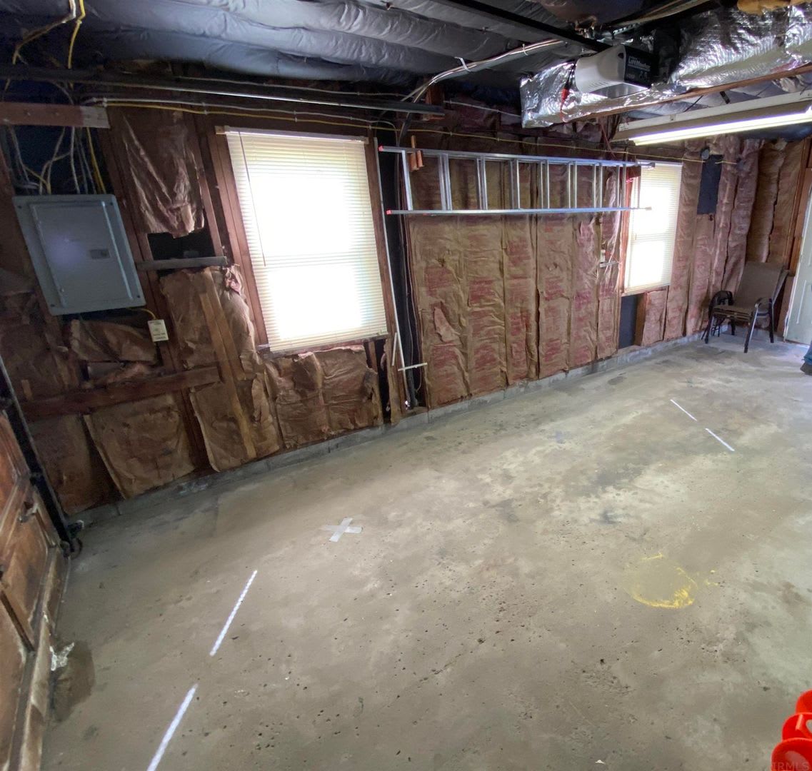 2 bedroom and 1 bath – photo 5