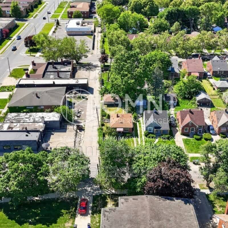 11529 Roxbury St – photo 3