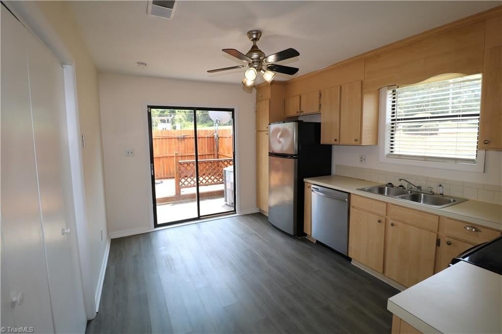 1600 Windsong Court – photo 4