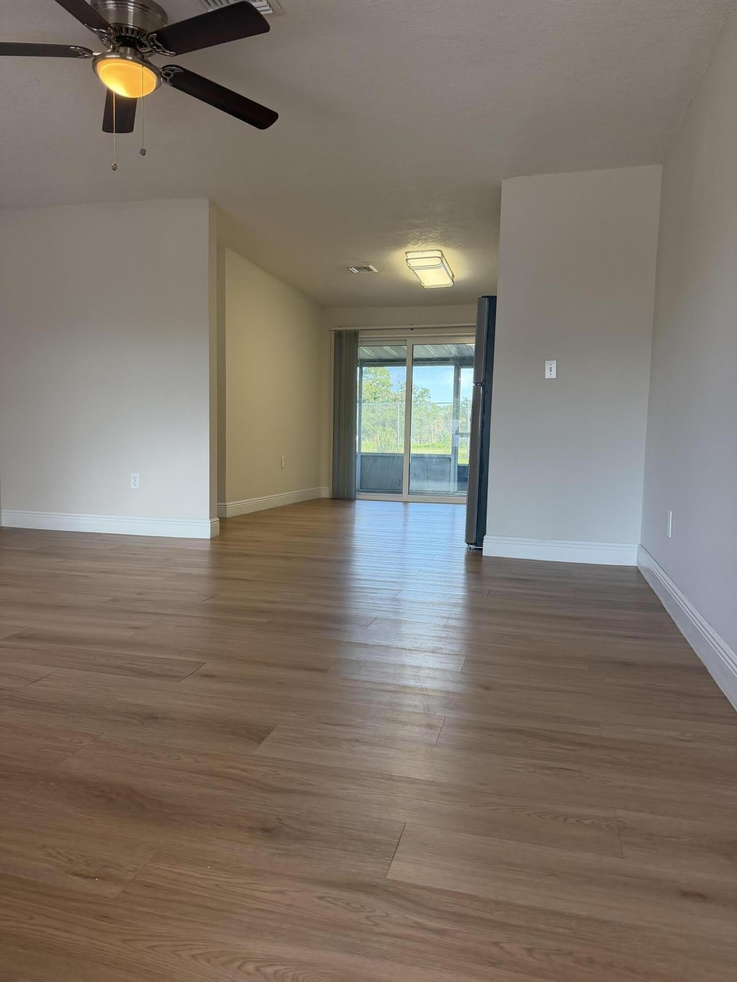 2727 SE Normand Street – photo 3