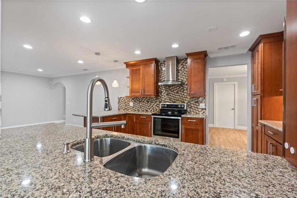 8930 Northwest 23rd Street – photo 4