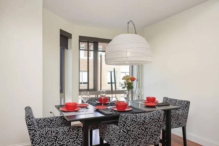 17 Otis St – photo 2