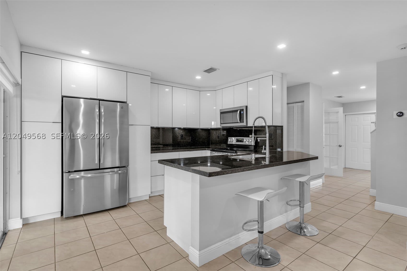 13931 SW 177th St – photo 2