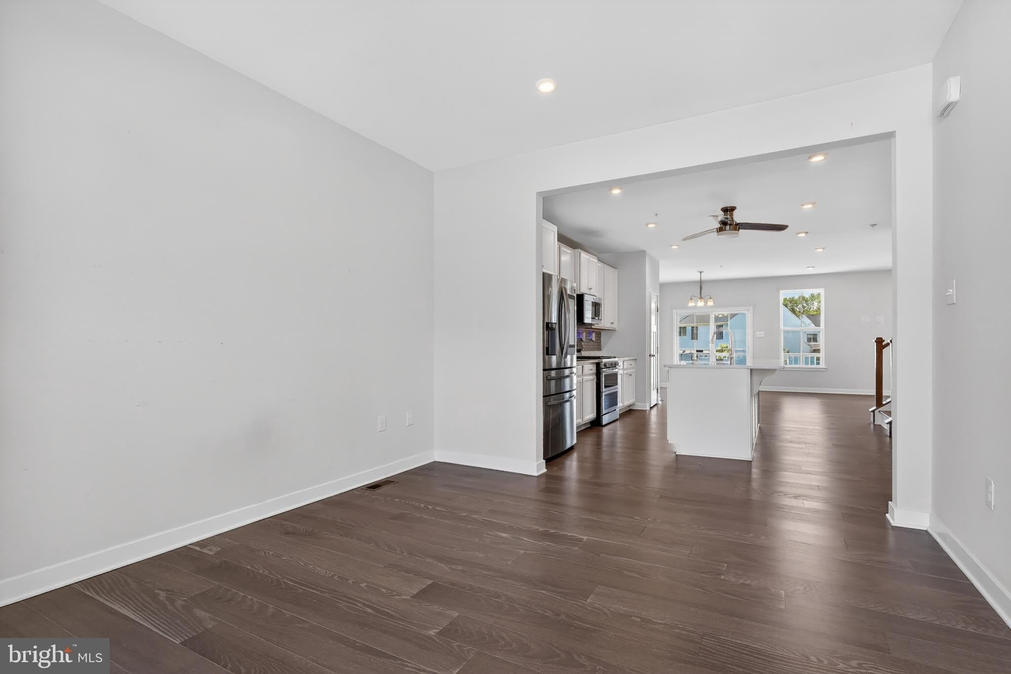 8005 MILLTOWN Circle – photo 5