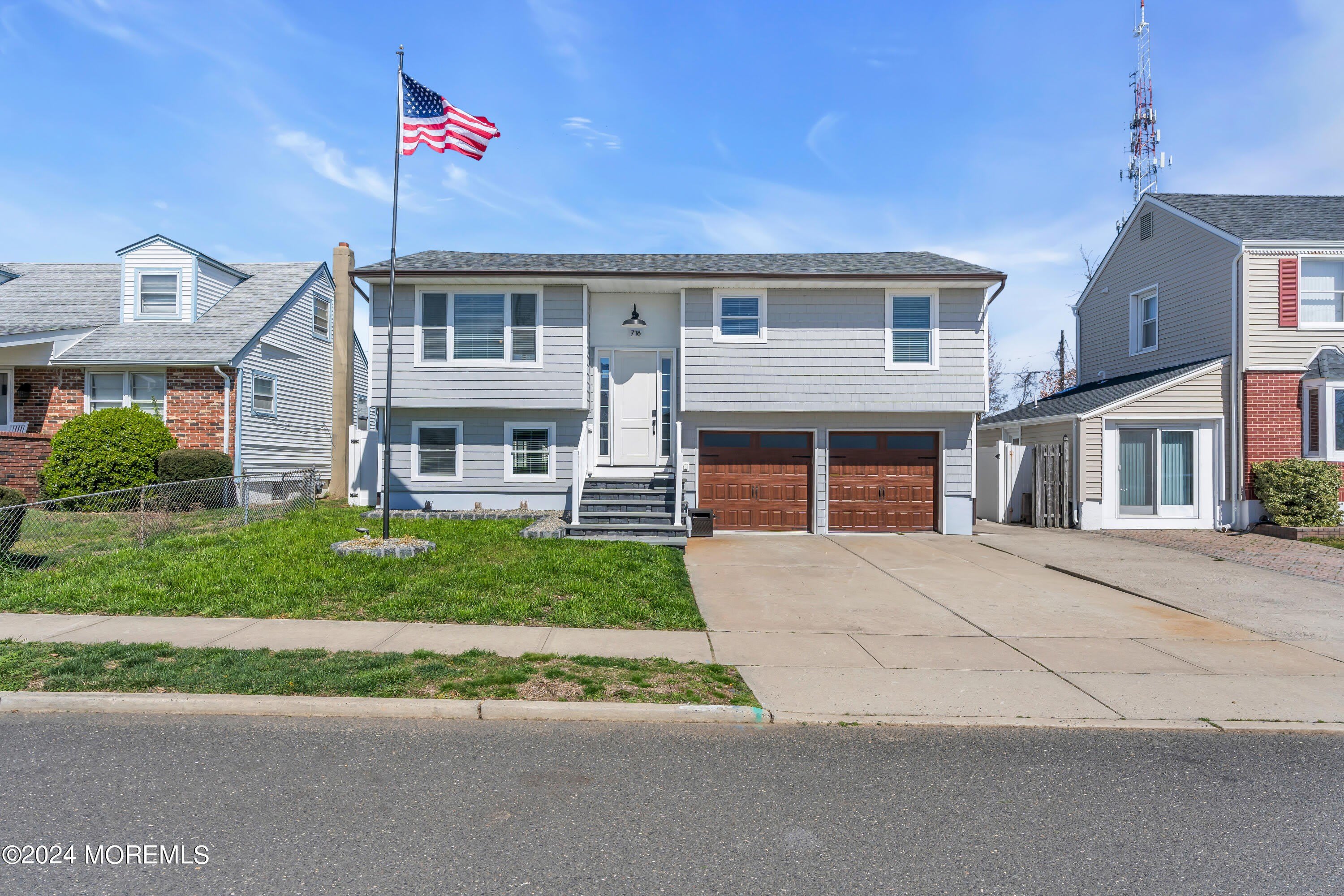 718 19th Avenue – photo 3