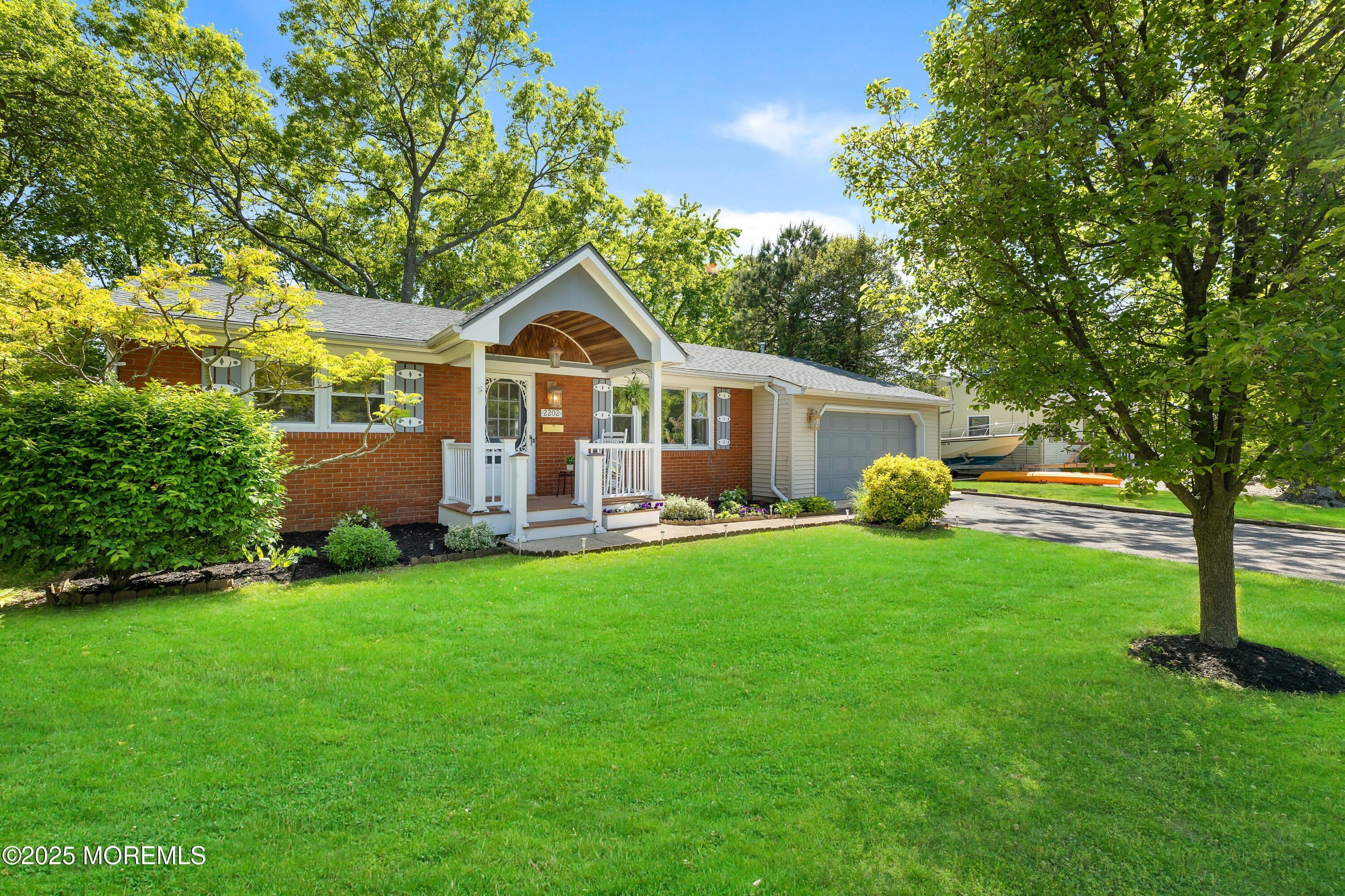 2202 Beach Boulevard – photo 5