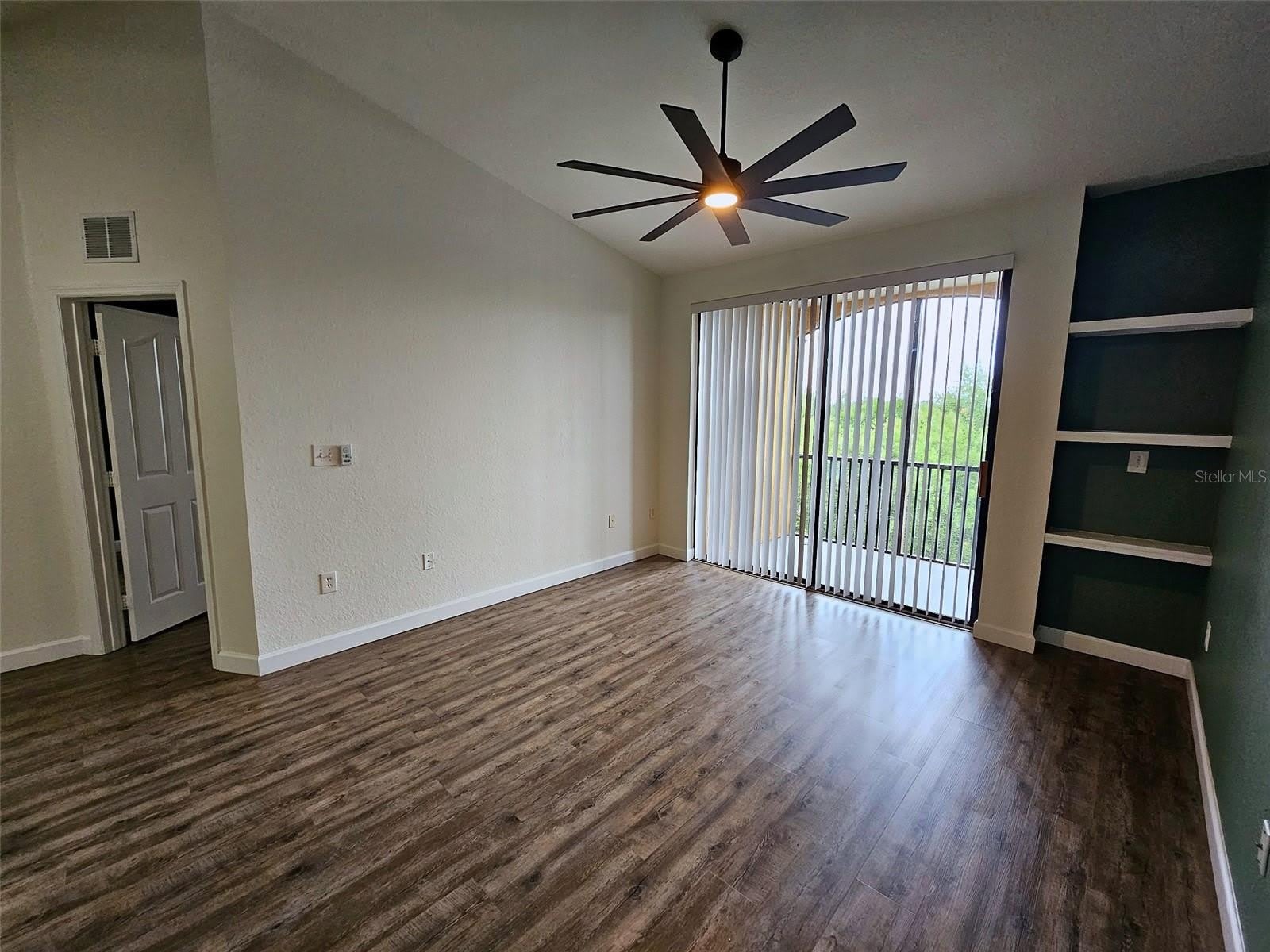 8335 38Th Street Circle E – photo 4
