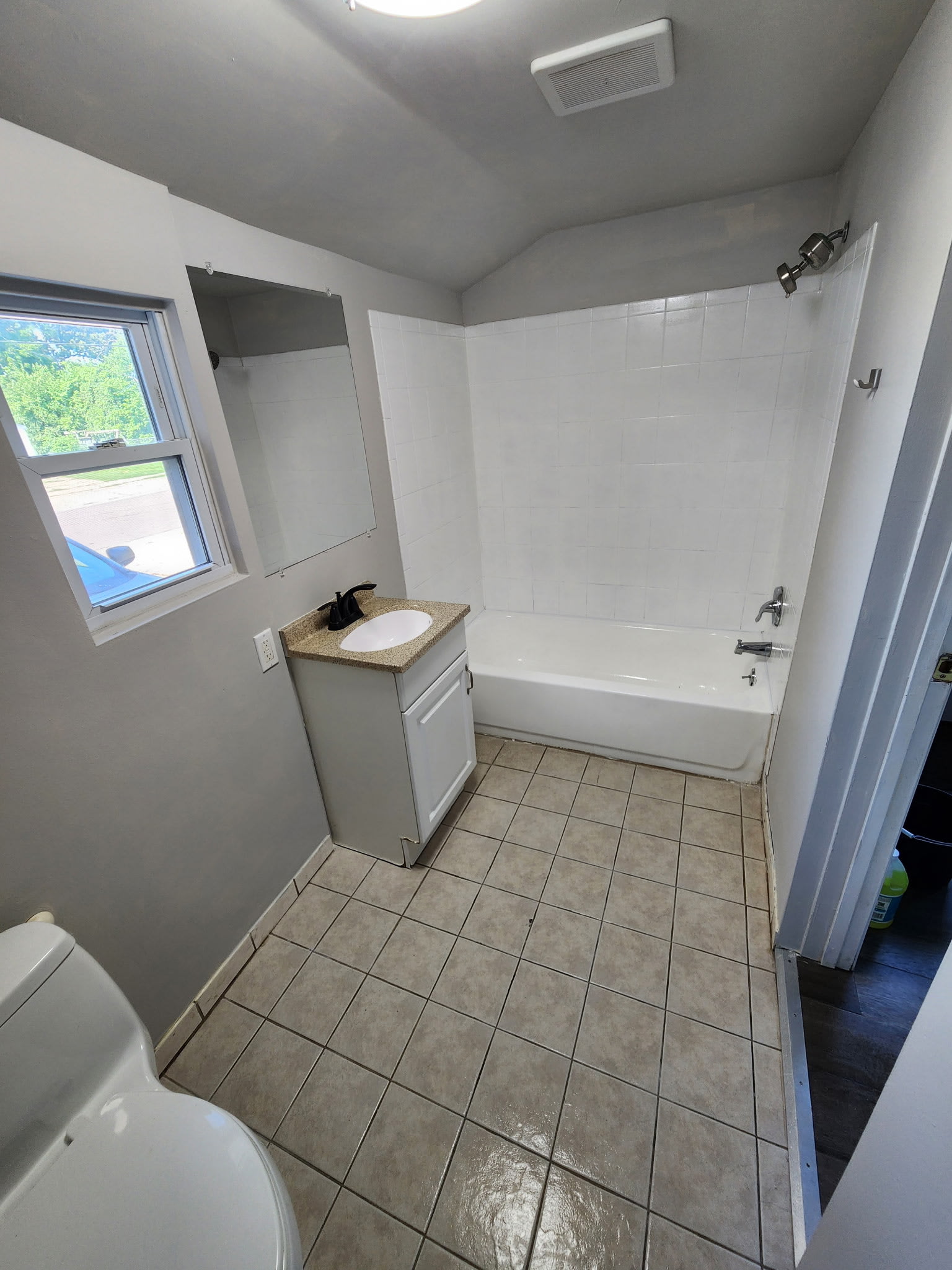 303 Center Avenue – photo 5
