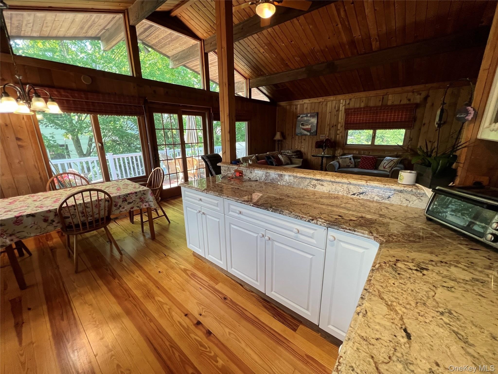 71 Garden City Avenue – photo 4