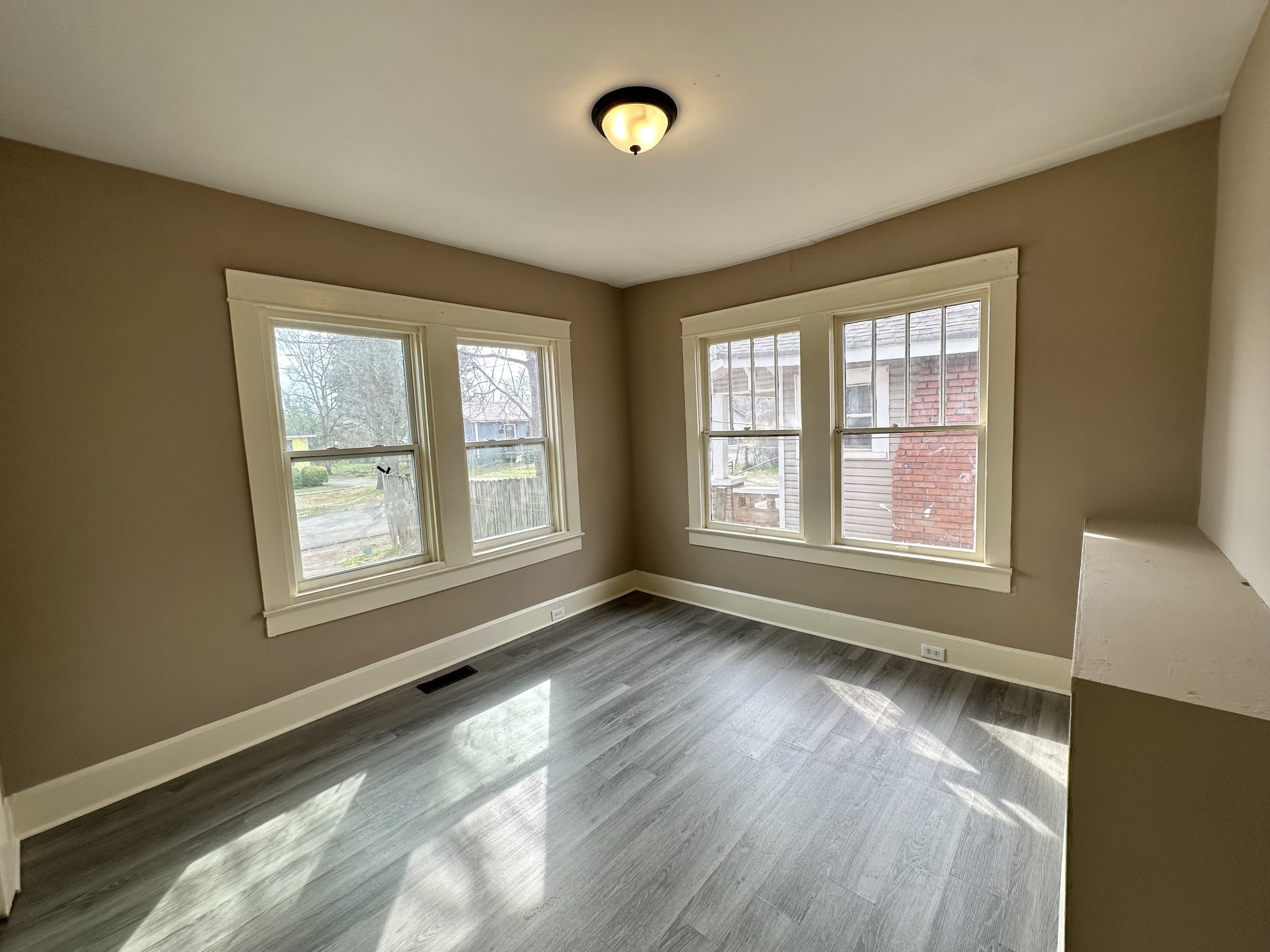2320 Wesley Avenue Southwest – photo 2