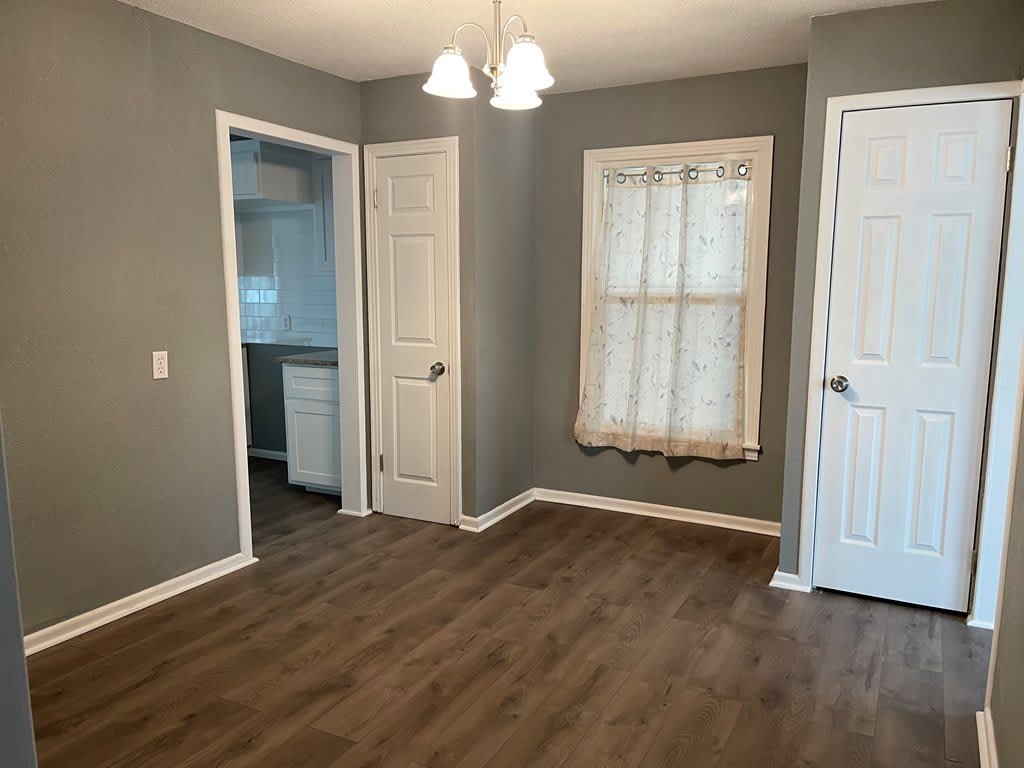1209 W 20th St – photo 3