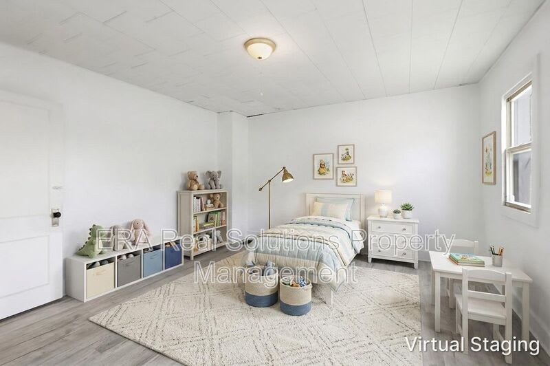 150 S Cypress Ave – photo 3