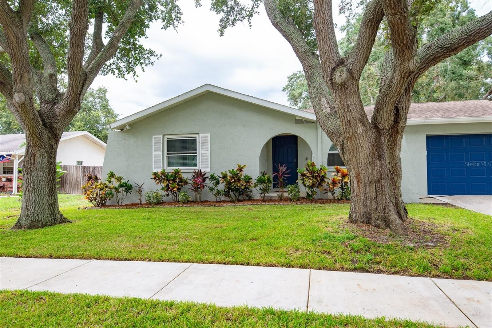 2613 SUMMIT Street – photo 3