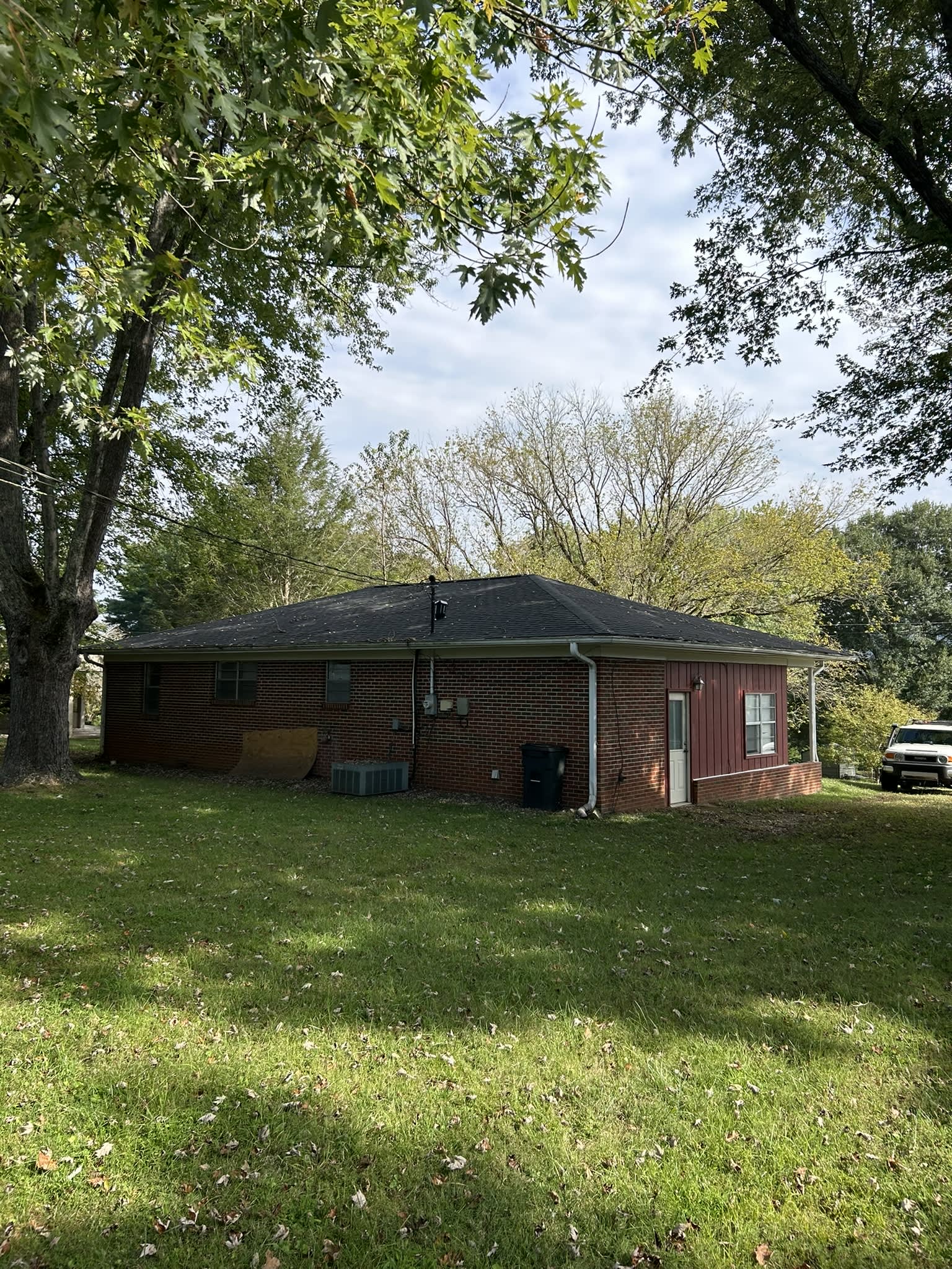 621 Miller Street – photo 2