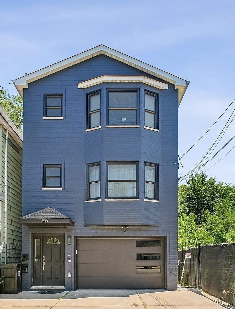 298 ARLINGTON AVE – photo 1