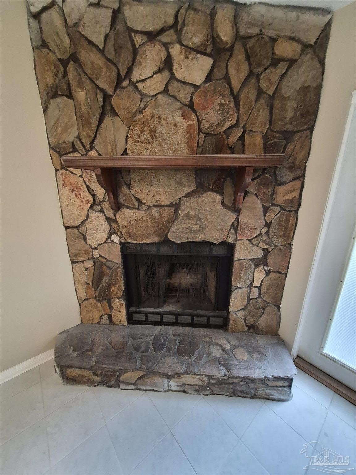 537 Petros Cir – photo 2