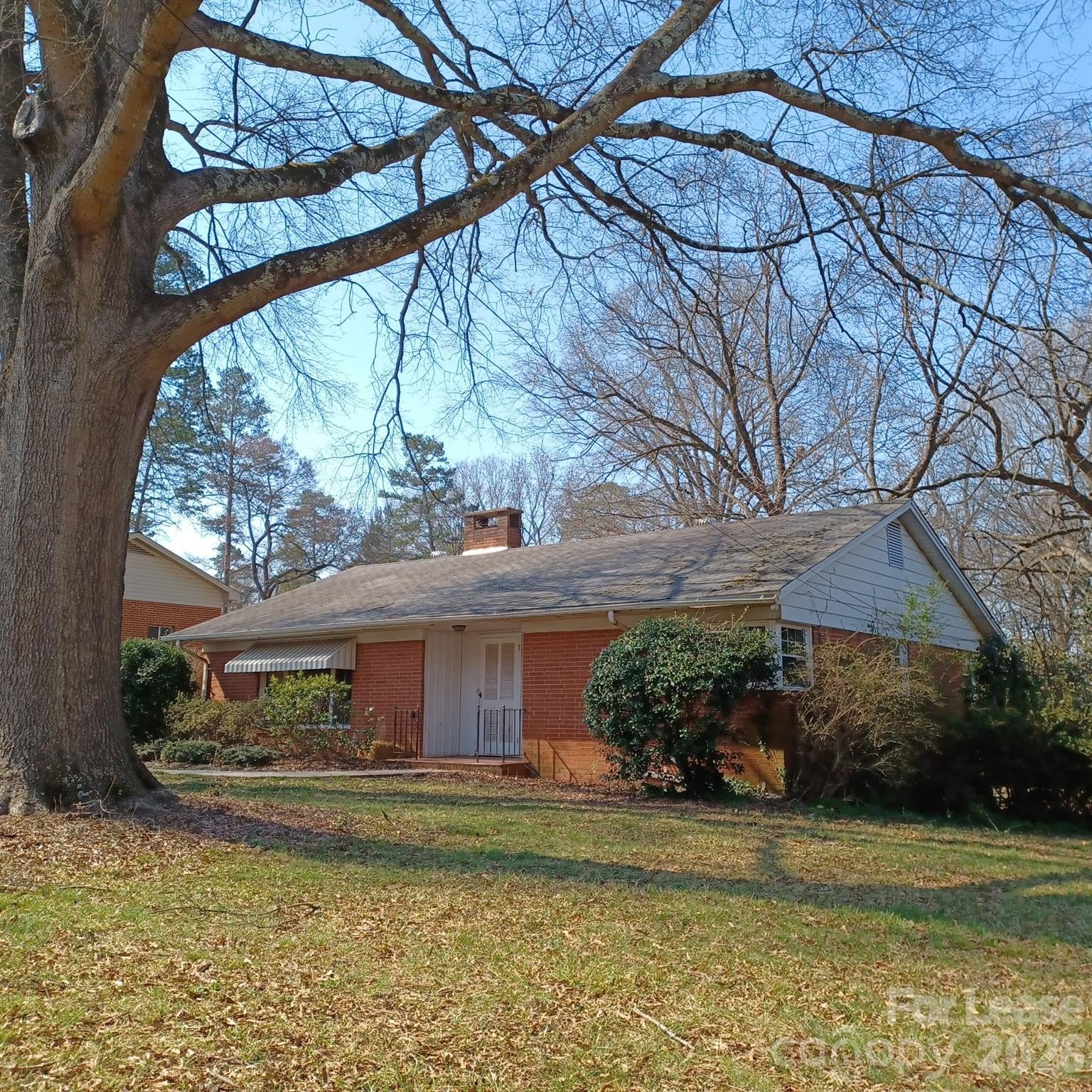 2504 Park Lane – photo 1