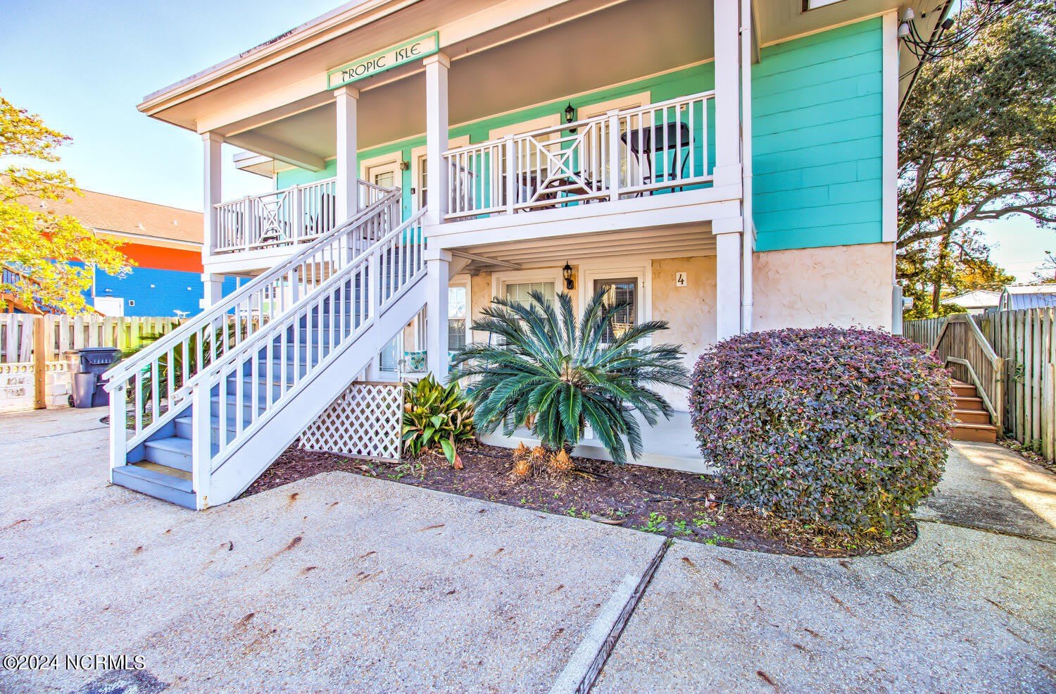 205 Florence Avenue – photo 4