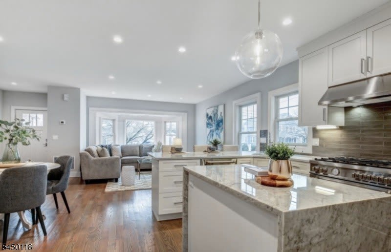 35 Spring St – photo 3