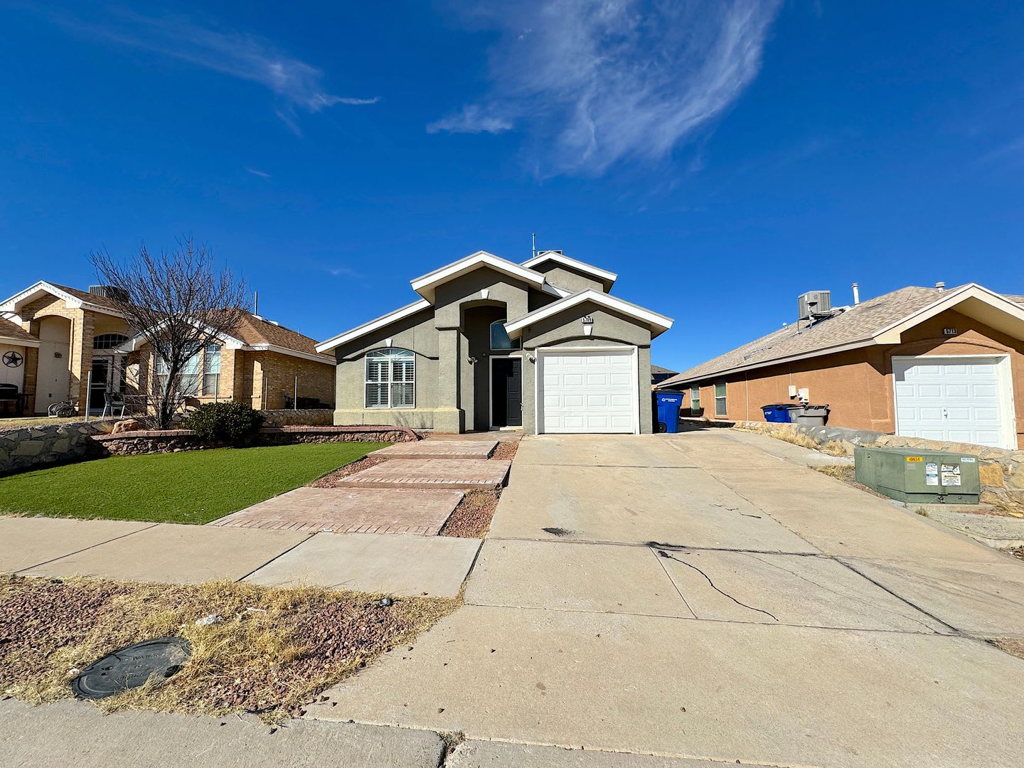 Northeast El Paso 3 Bed Refrig A/C – photo 1