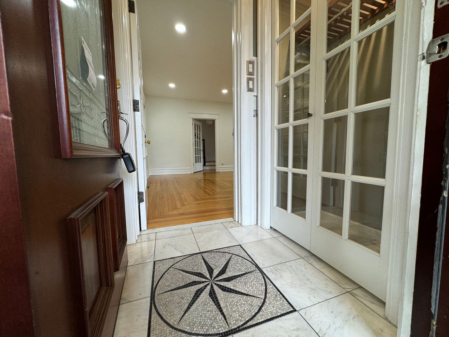 STUNNING FIVE BEDROOM/ THREE AND A HALF BATH West End Home – photo 3