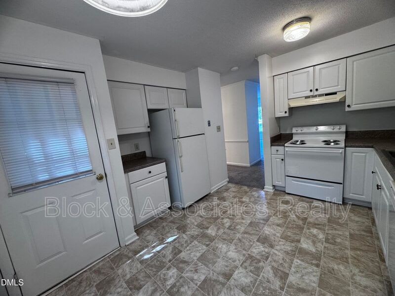 4110 Kaplan Drive – photo 2