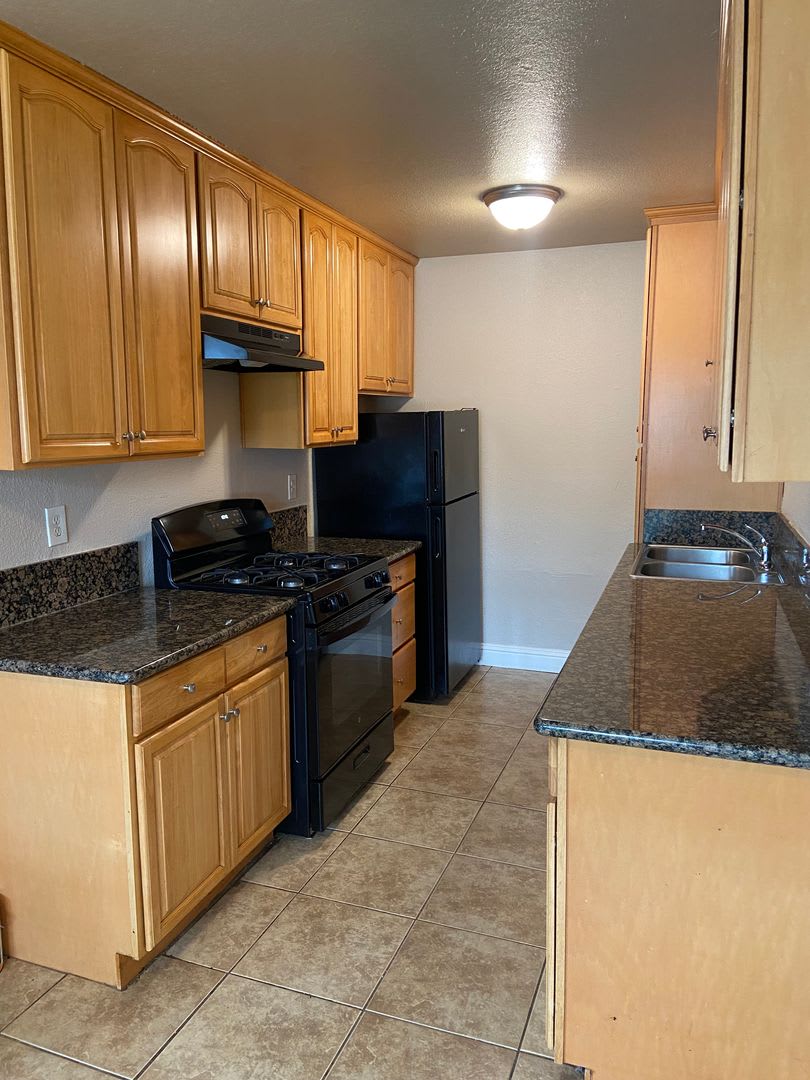 Remodeled Citrus Heights Four-Plex unit, 2 Bdrm, 1 Bath – photo 2