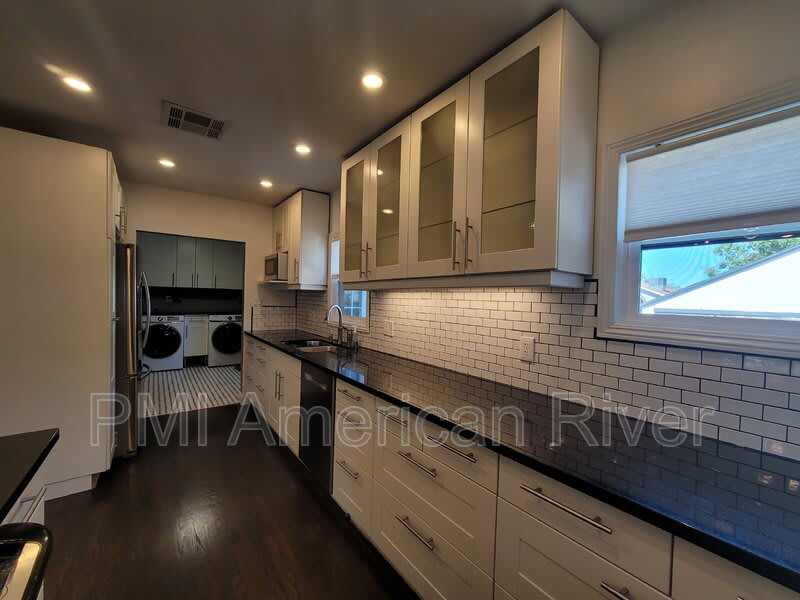 2100 36th Street – photo 5