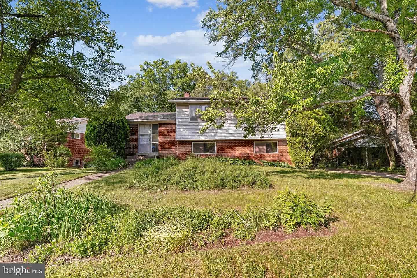 7608 Wellesley Dr – photo 1