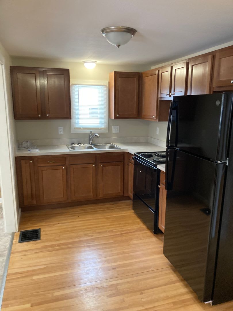 Nedrow remodeled 2 Bed ranch – photo 2