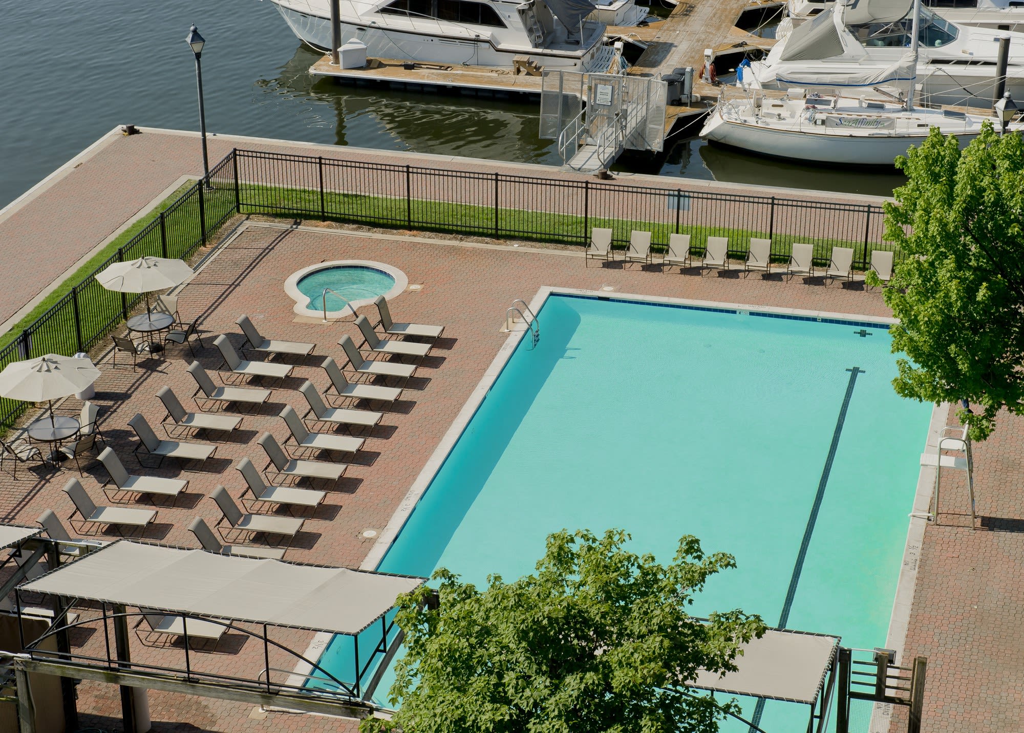 Tindeco Wharf Apartments – photo 1