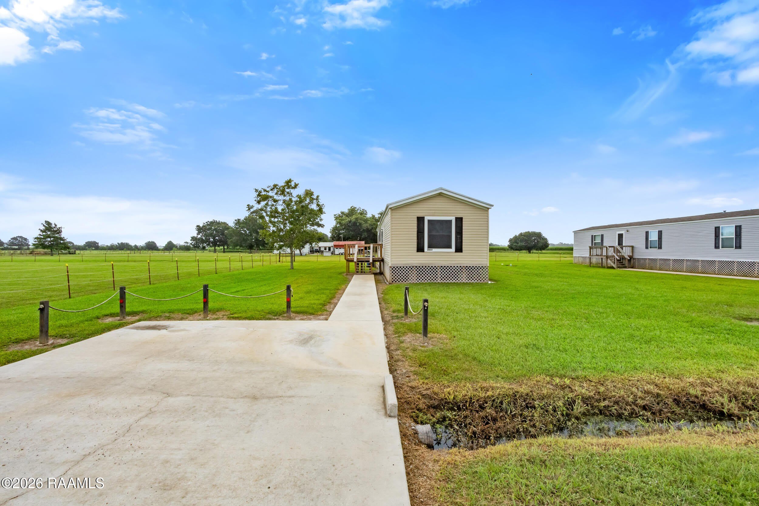 2013 Allen Road – photo 1
