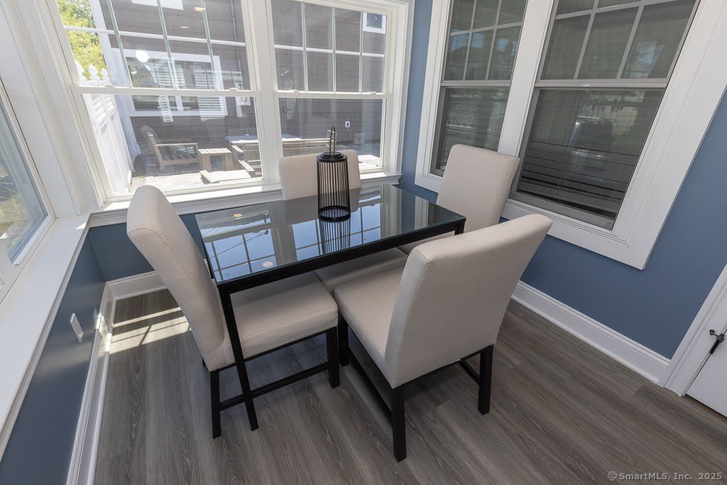 55 Swan Avenue – photo 4