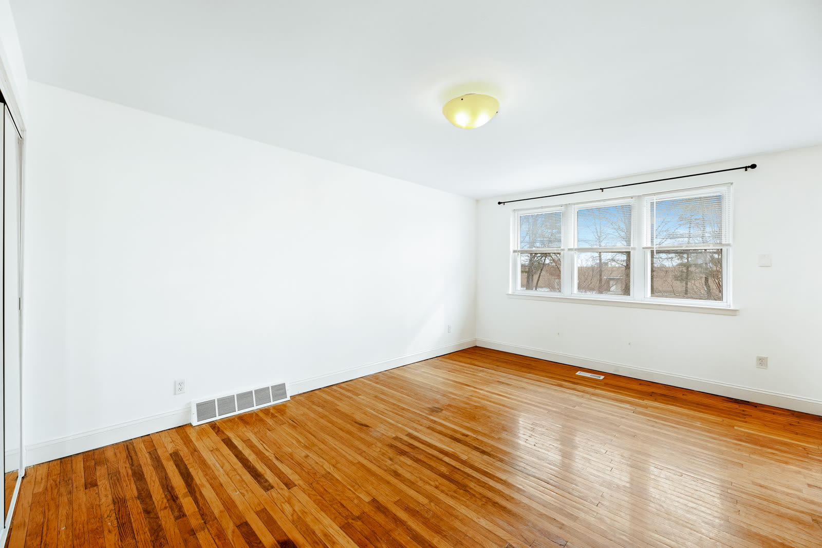 12450 Knights Road – photo 5