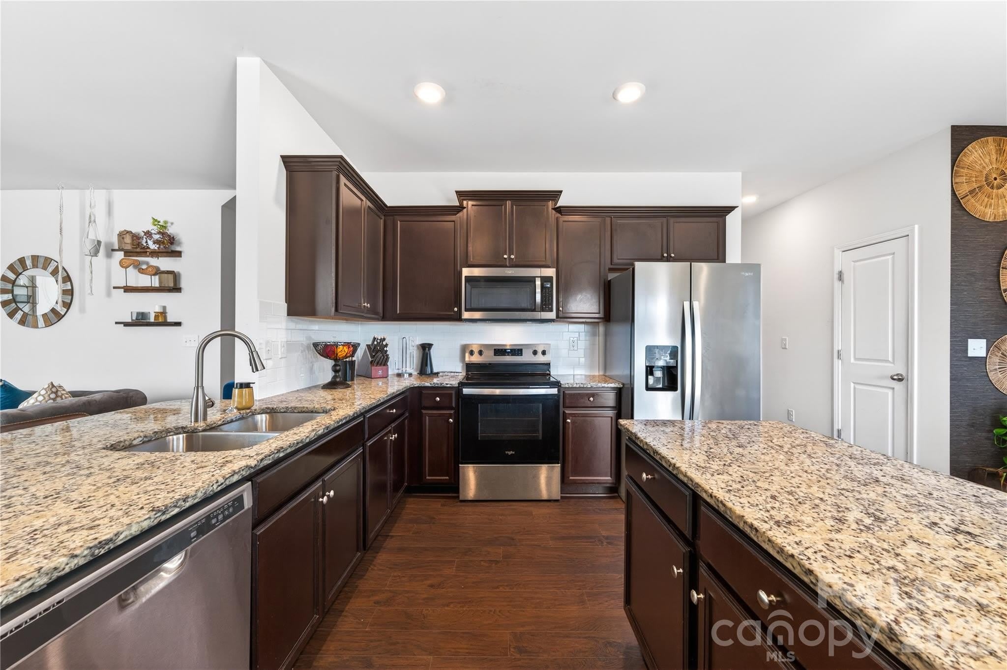 10008 Brawley Lane – photo 4