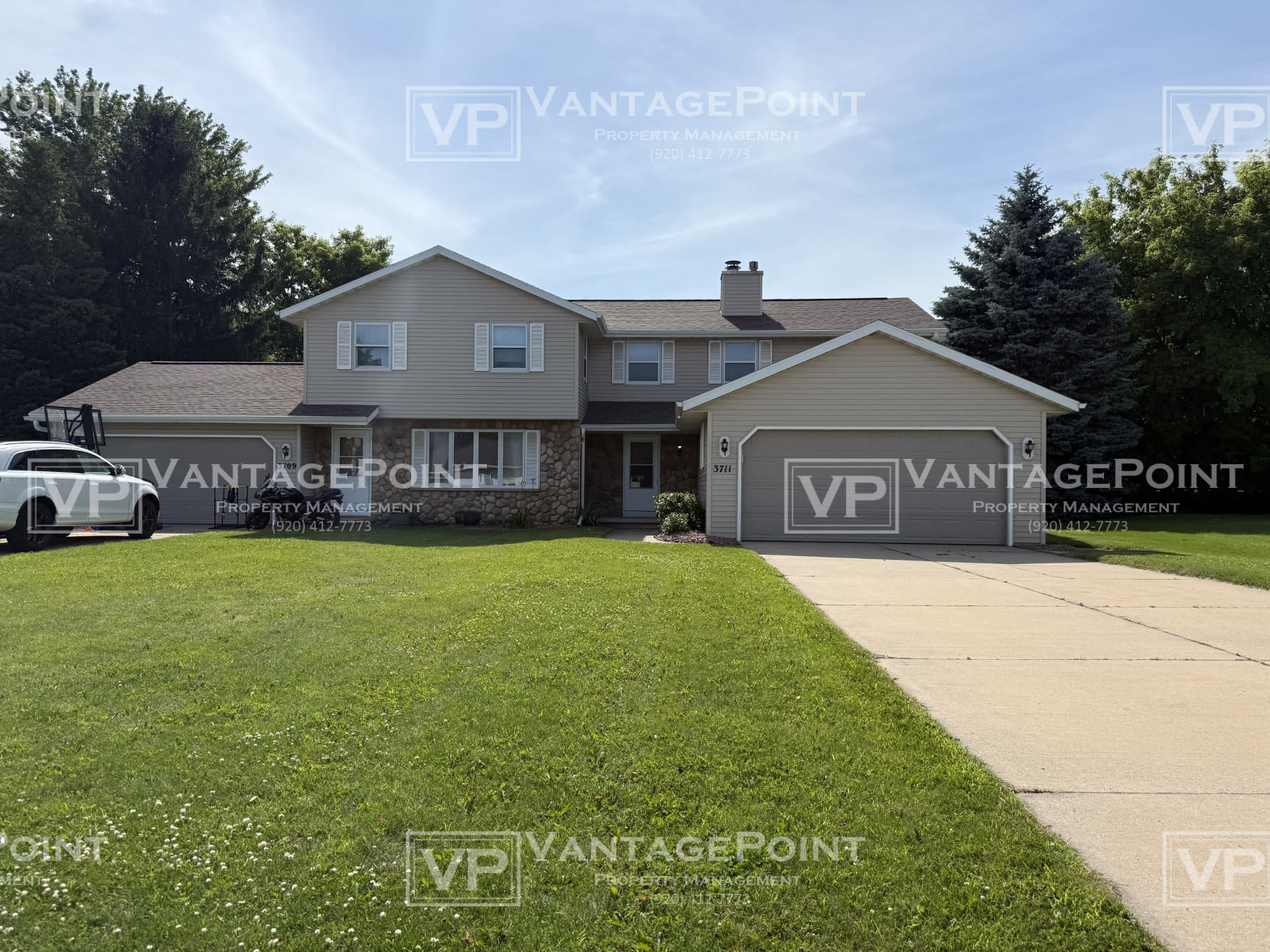3711 Blueridge Drive – photo 1