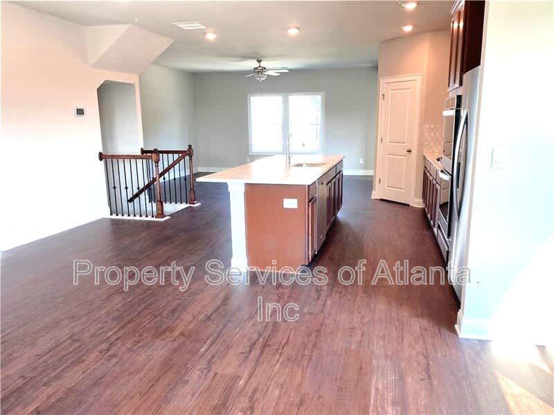 912 Sweetwater Grv – photo 5