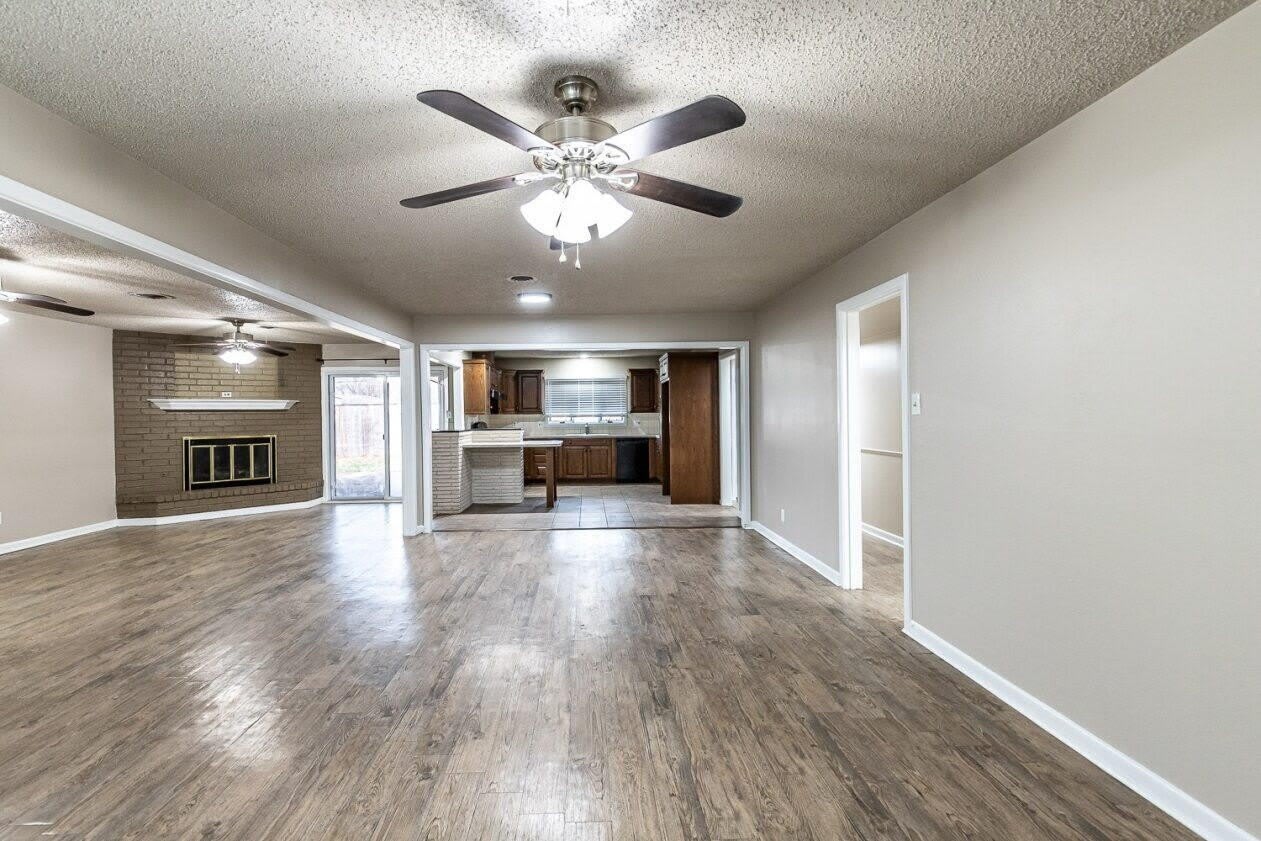 4314 45th Street – photo 3