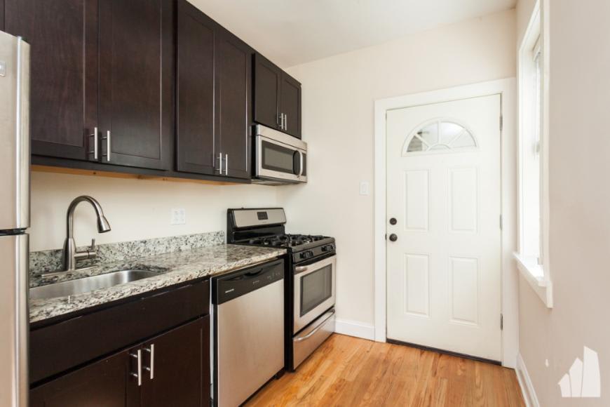 4040 Ashland – photo 2
