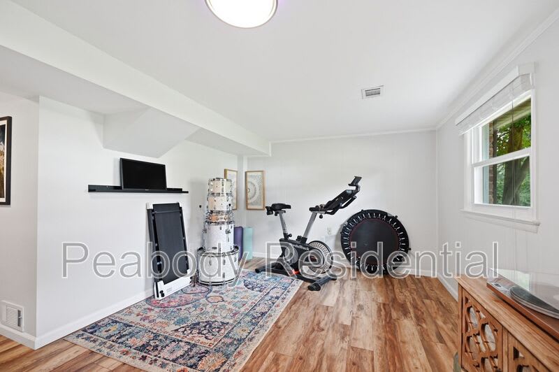 6426 Carriage Dr – photo 3