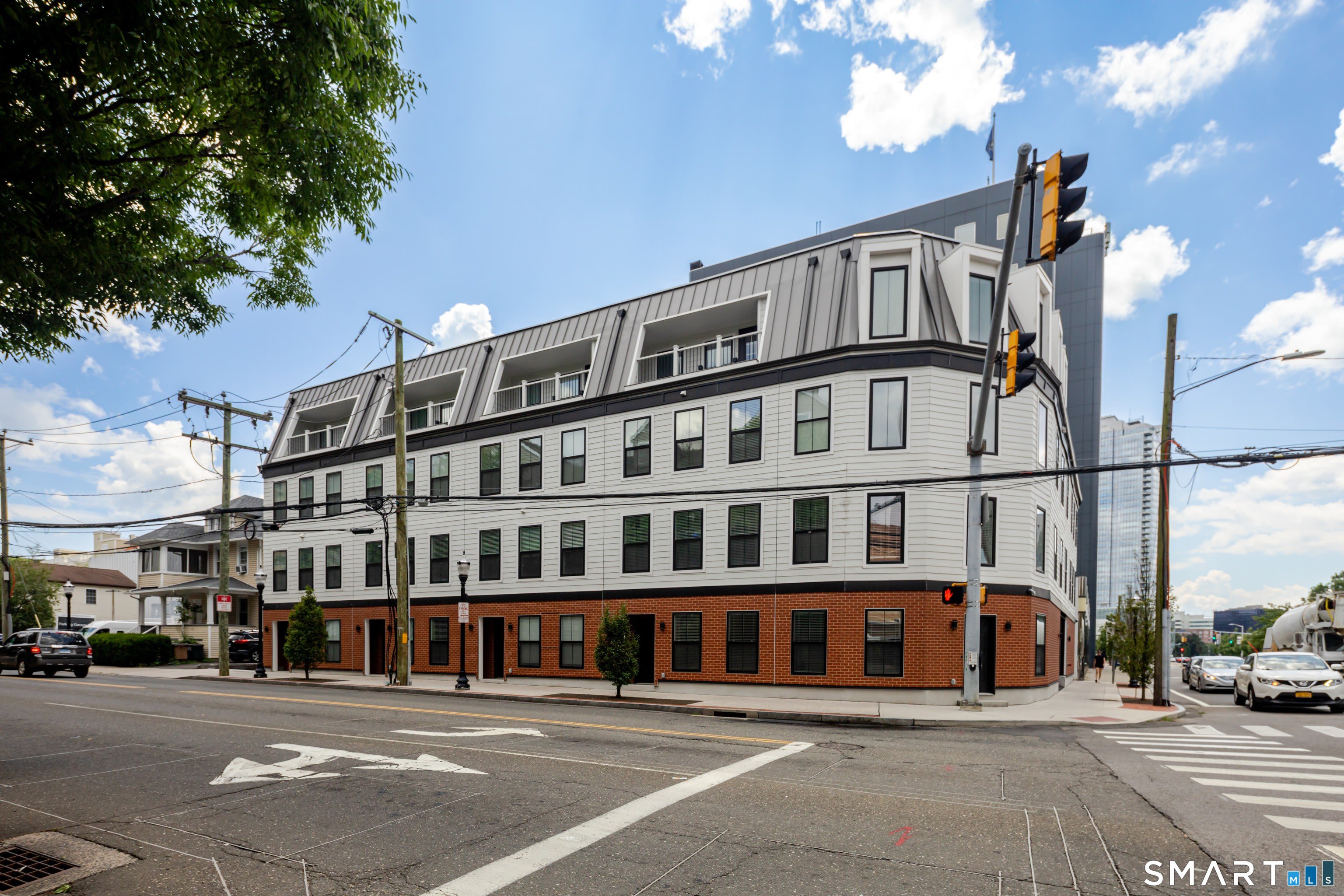1385 Washington Boulevard – photo 4