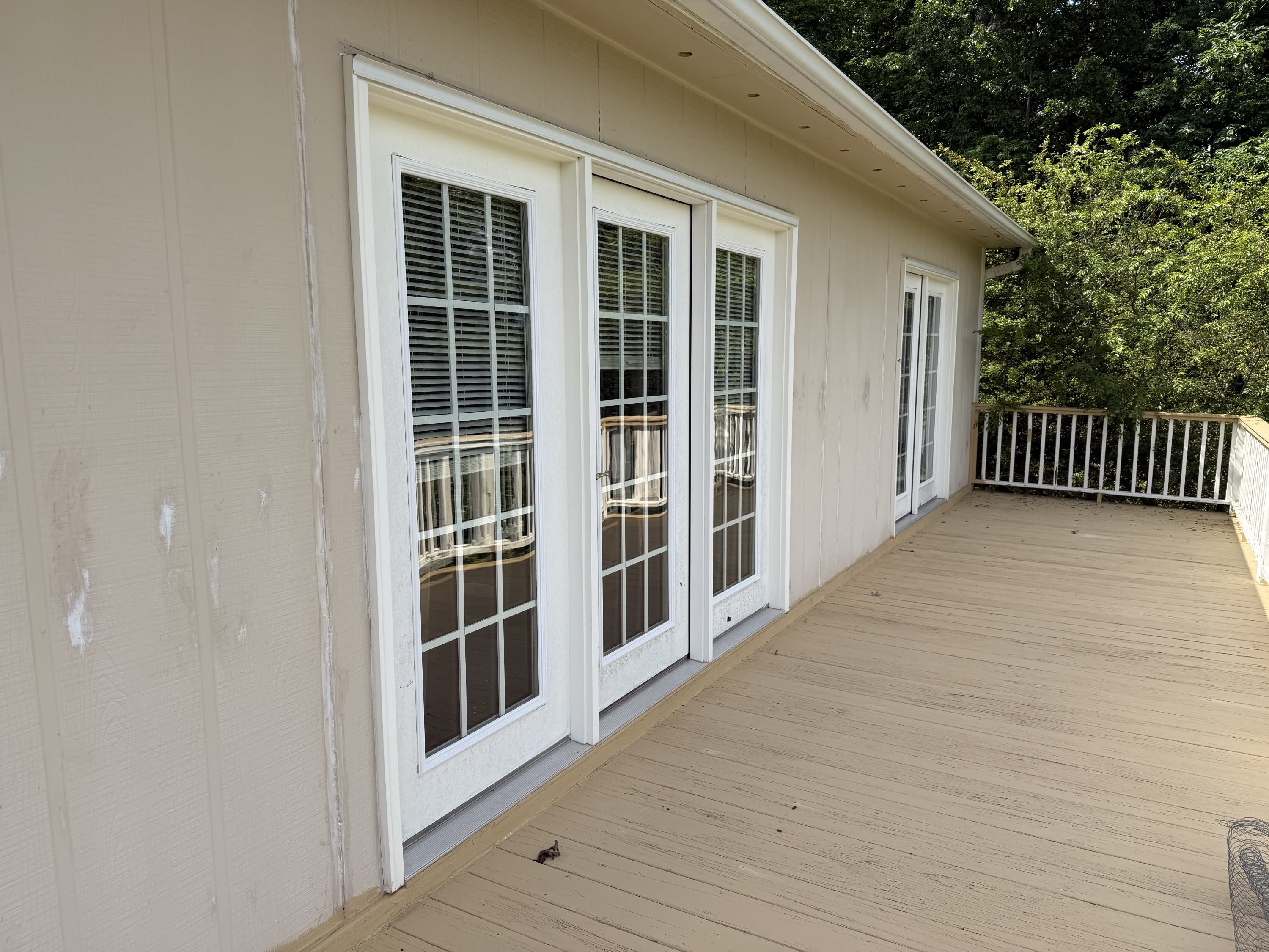1860 Crescent Drive – photo 2
