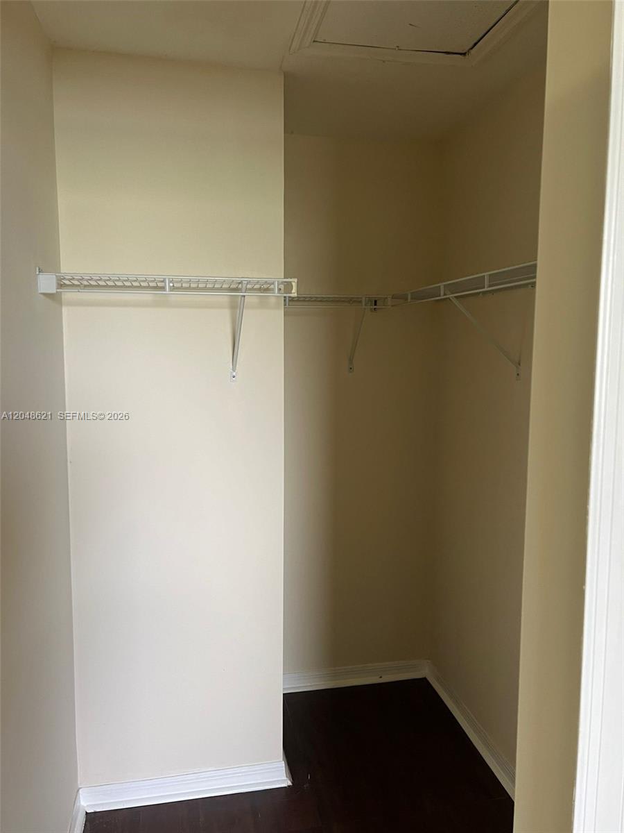 1581 Southeast 31st Court – photo 4