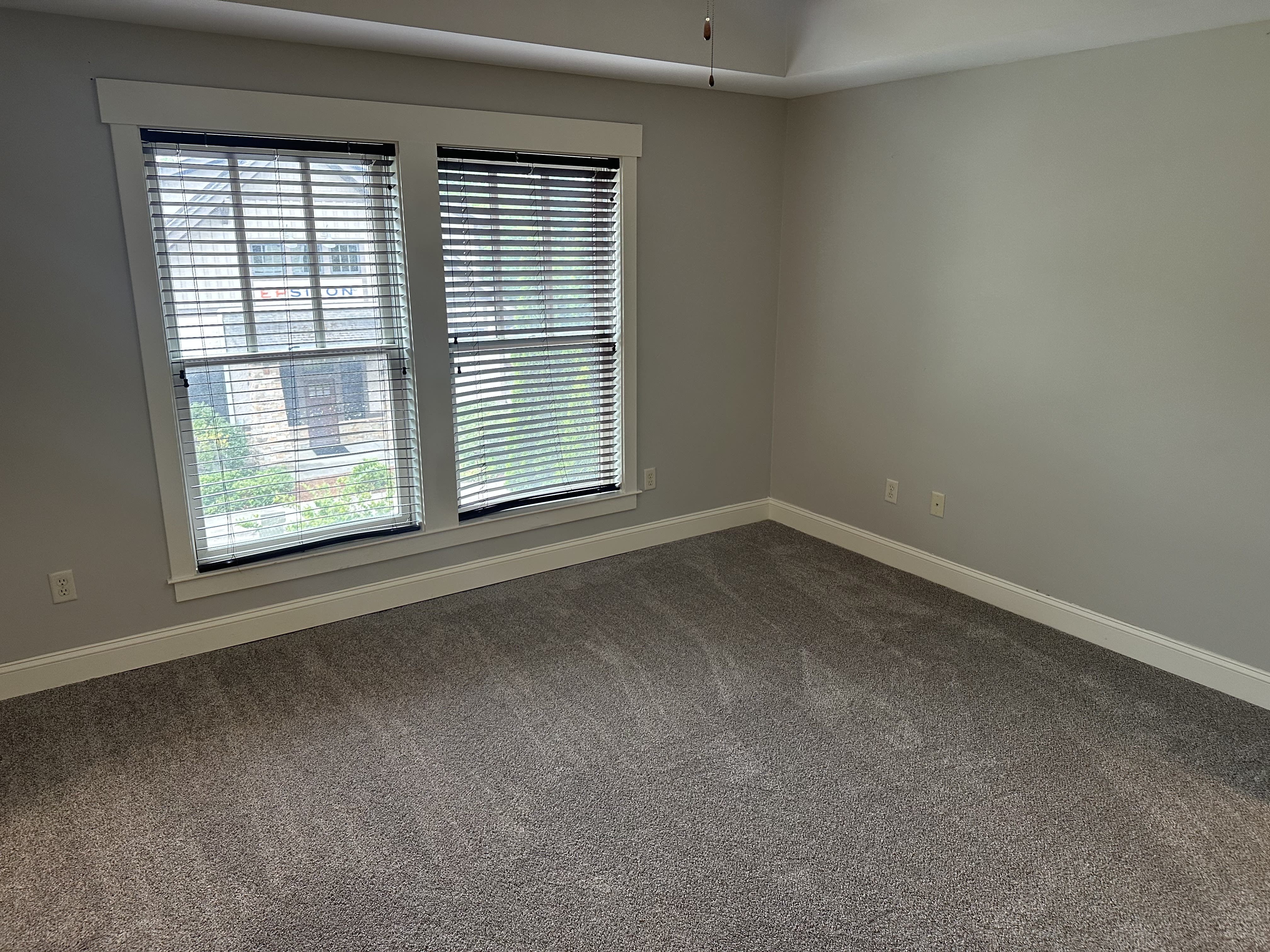 2 Monticello Village Drive – photo 1