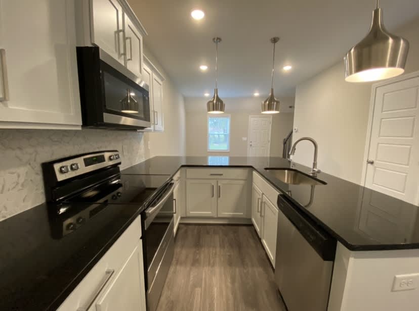 1032 Glenkirk Drive – photo 5