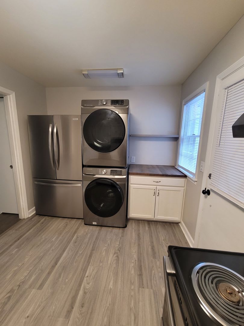 Enjoy living in this recently updated home in the heart of Wilmington . – photo 4